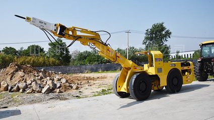 全液壓撬毛臺(tái)車 礦山巷道排險(xiǎn)車 通過(guò)能力強(qiáng)