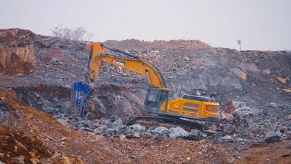 日產(chǎn)數(shù)千噸!看徐工大挖如何&ldquo;玩轉(zhuǎn)&rdquo;綠色礦山開(kāi)采